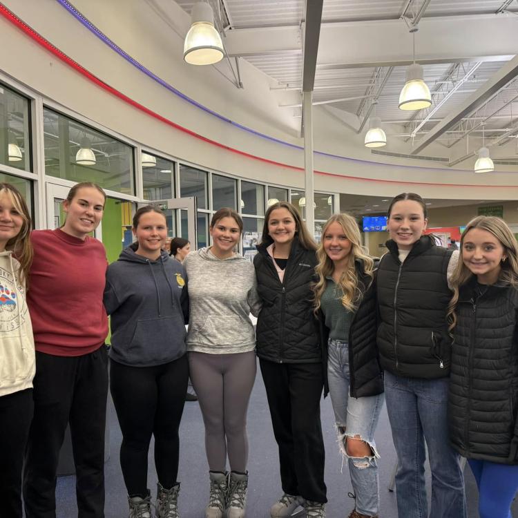  4-H Teens Ice Skating